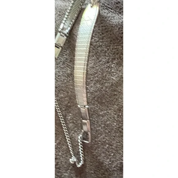 Vintage Ladies Benrus 17 Jewel Silver Tone Cocktail Mechanical Wind Watch - Picture 6 of 9